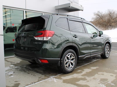 2024 Subaru Forester Premium