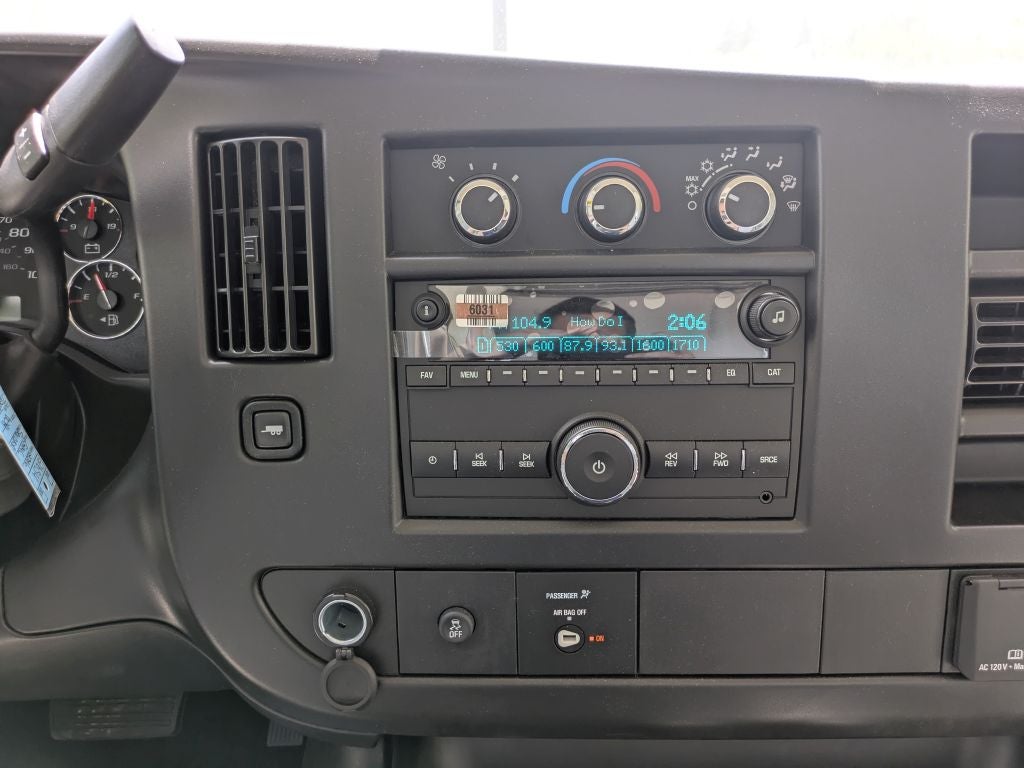 2026 GMC Savana 3500 Work Van