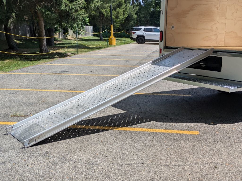 2026 GMC Savana 3500 Work Van