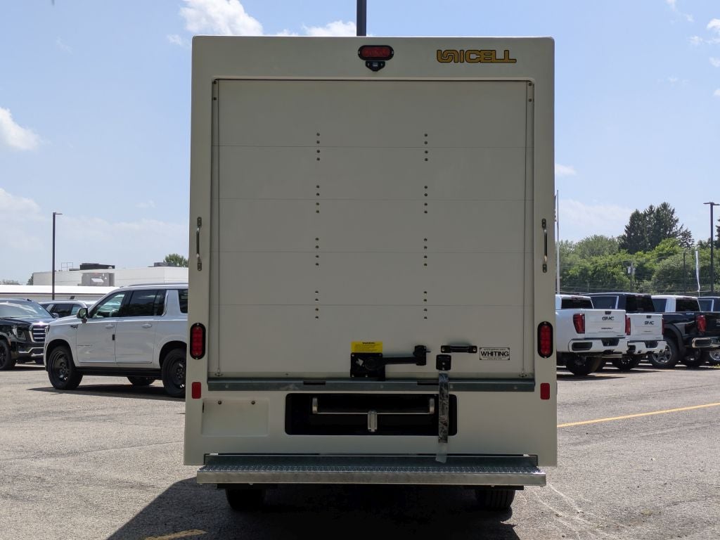2026 GMC Savana 3500 Work Van