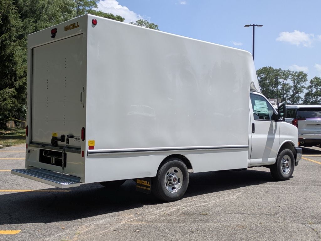 2026 GMC Savana 3500 Work Van