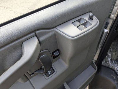 2025 GMC Savana 3500 LT