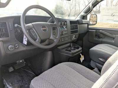 2025 GMC Savana 3500 LT
