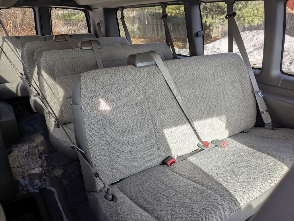 2025 GMC Savana 3500 LT