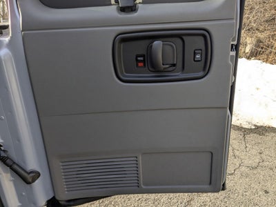 2025 GMC Savana 3500 LT