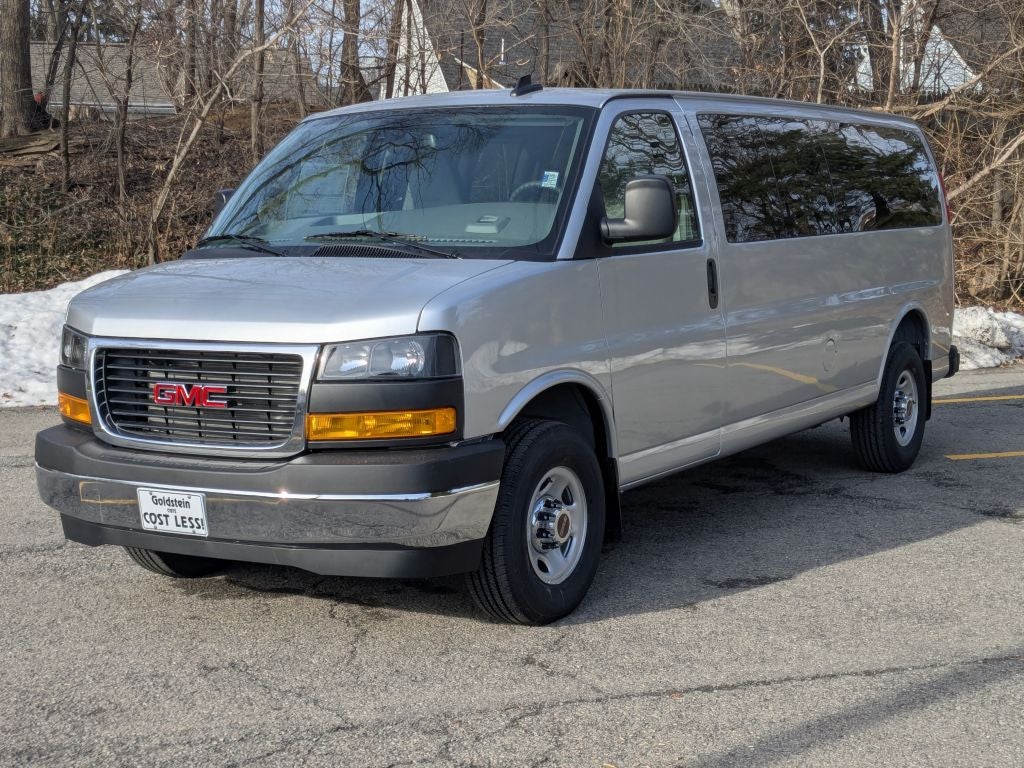 2025 GMC Savana 3500 LT