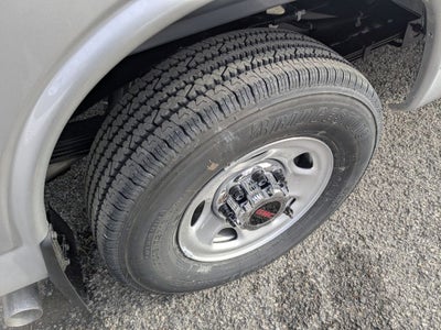 2025 GMC Savana 3500 LT