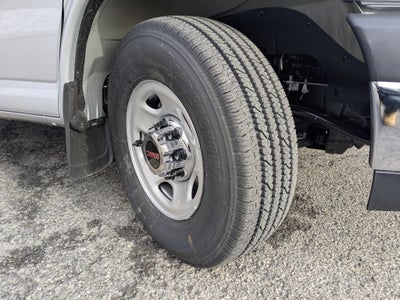 2025 GMC Savana 3500 LT