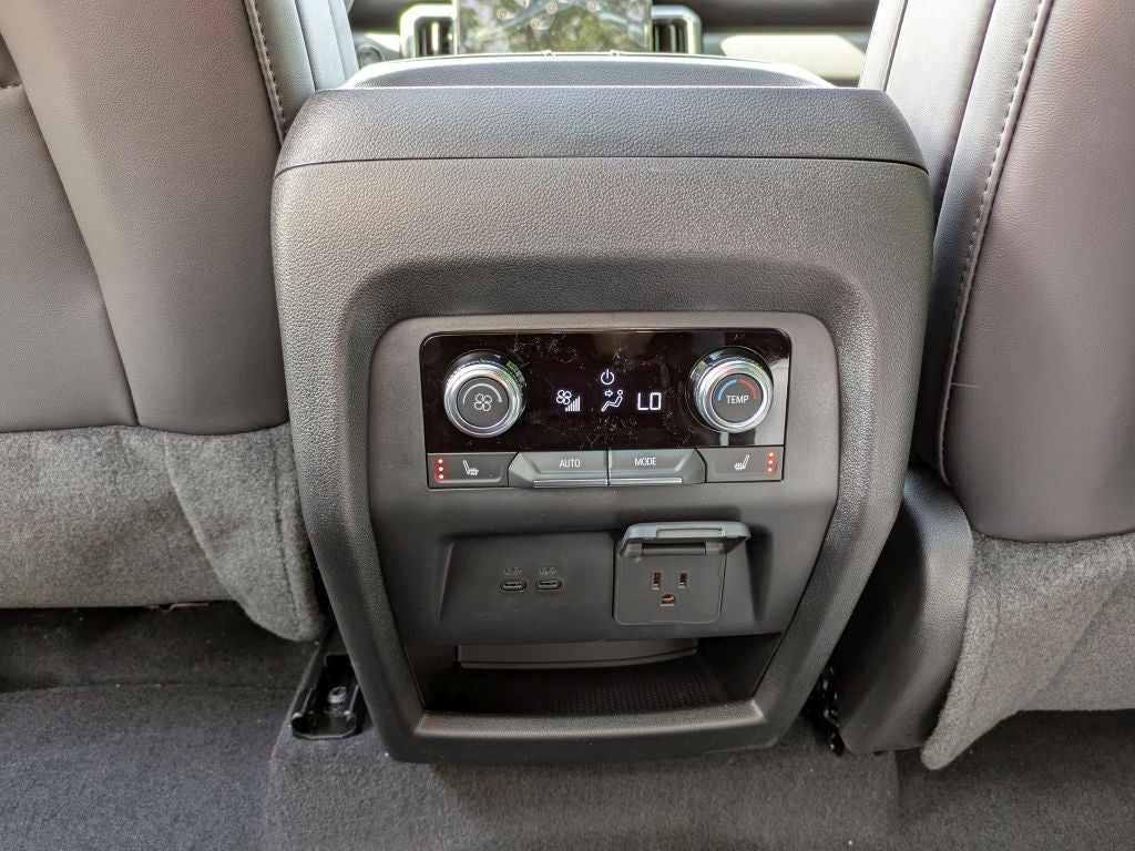 2026 GMC Acadia AWD Elevation