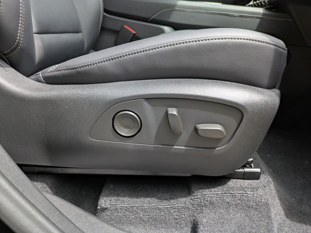 2026 GMC Acadia AWD Elevation