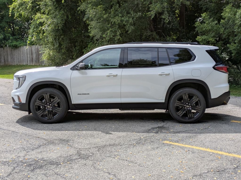 2026 GMC Acadia AWD Elevation