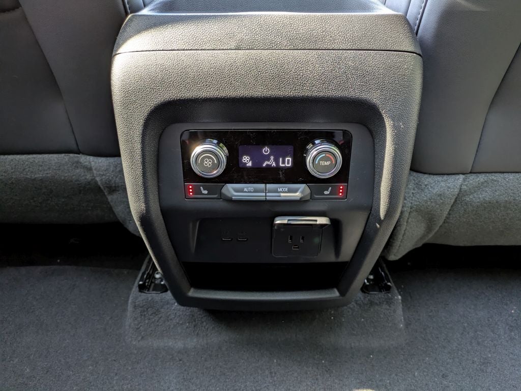 2026 GMC Acadia AWD Elevation