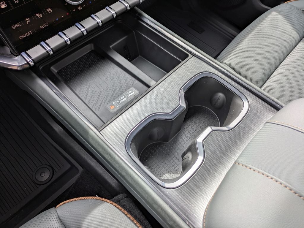 2026 GMC Acadia AWD AT4