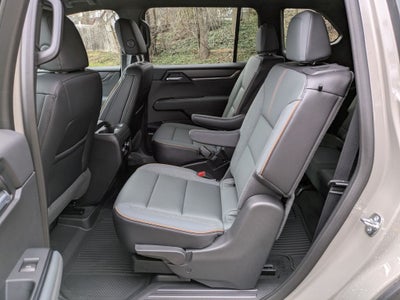 2026 GMC Acadia AWD AT4