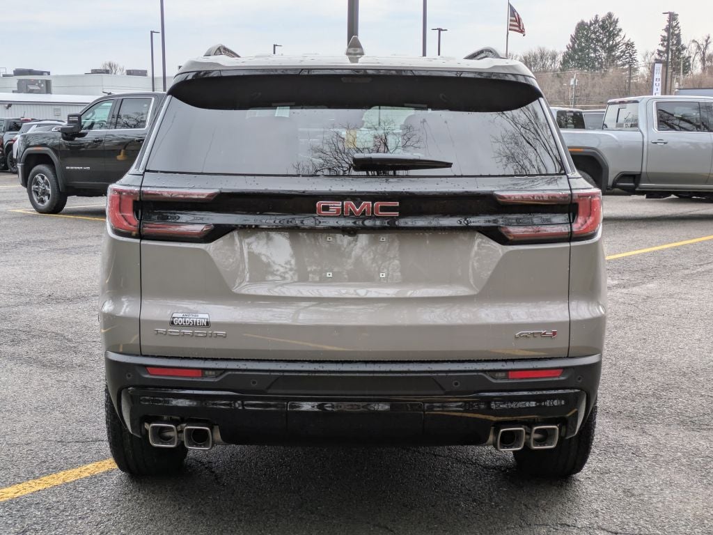 2026 GMC Acadia AWD AT4