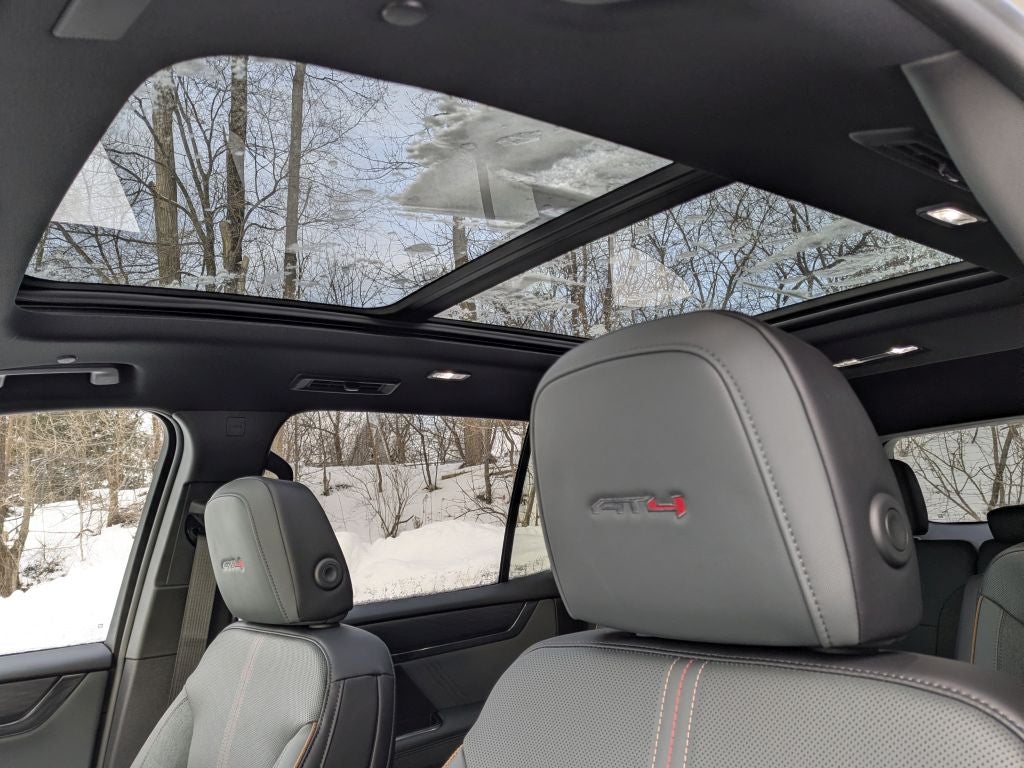 2026 GMC Acadia AWD AT4