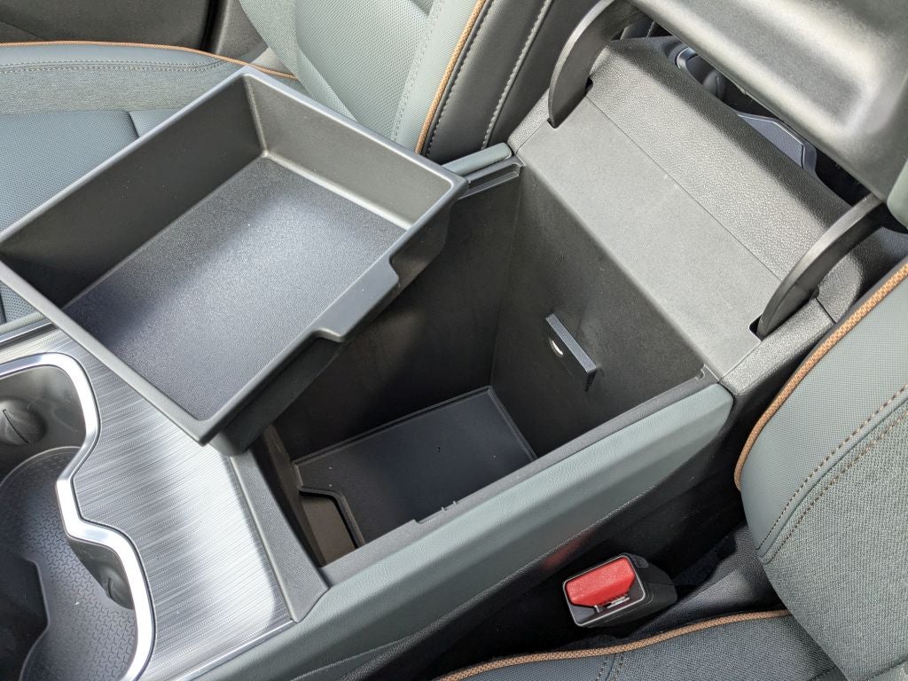 2026 GMC Acadia AWD AT4