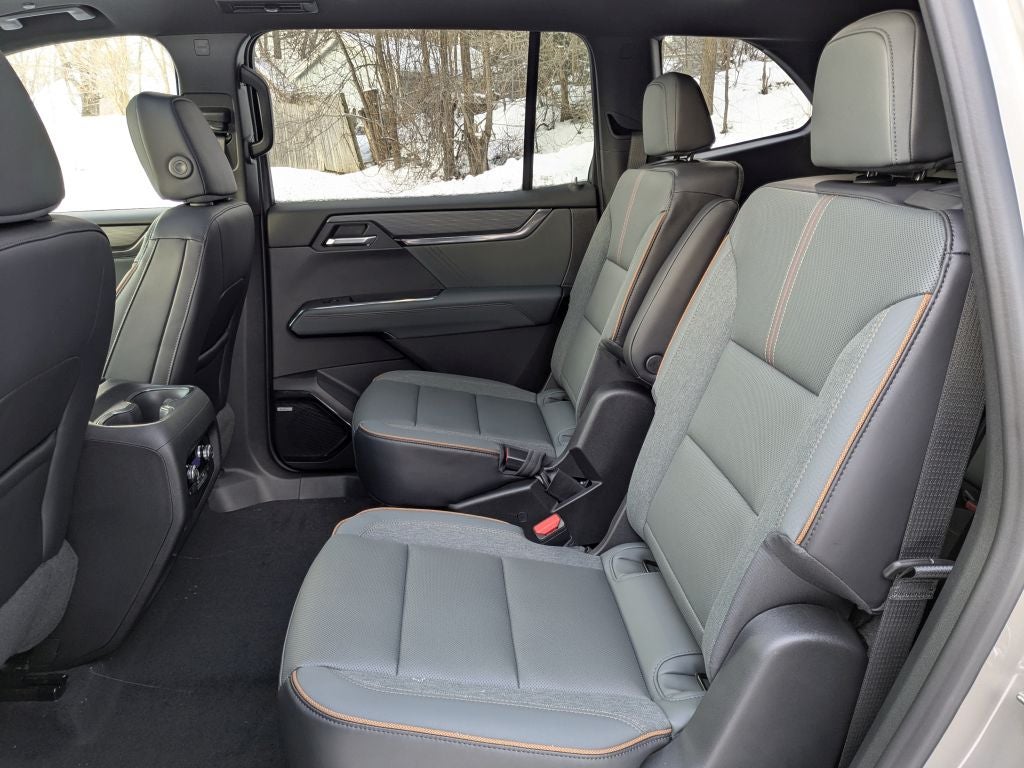 2026 GMC Acadia AWD AT4