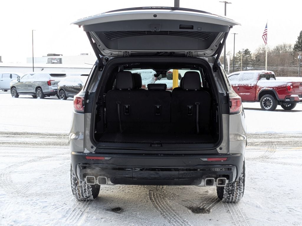 2026 GMC Acadia AWD AT4