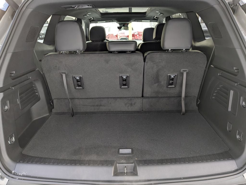 2026 GMC Acadia AWD AT4