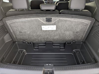 2026 GMC Acadia AWD AT4