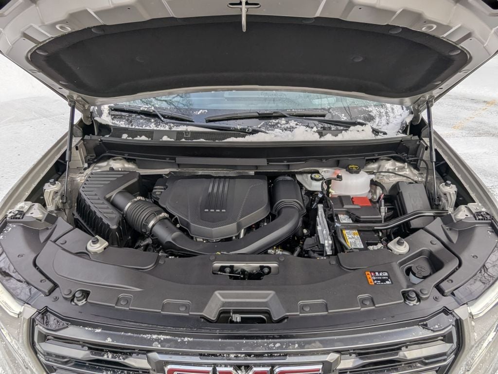 2026 GMC Acadia AWD AT4