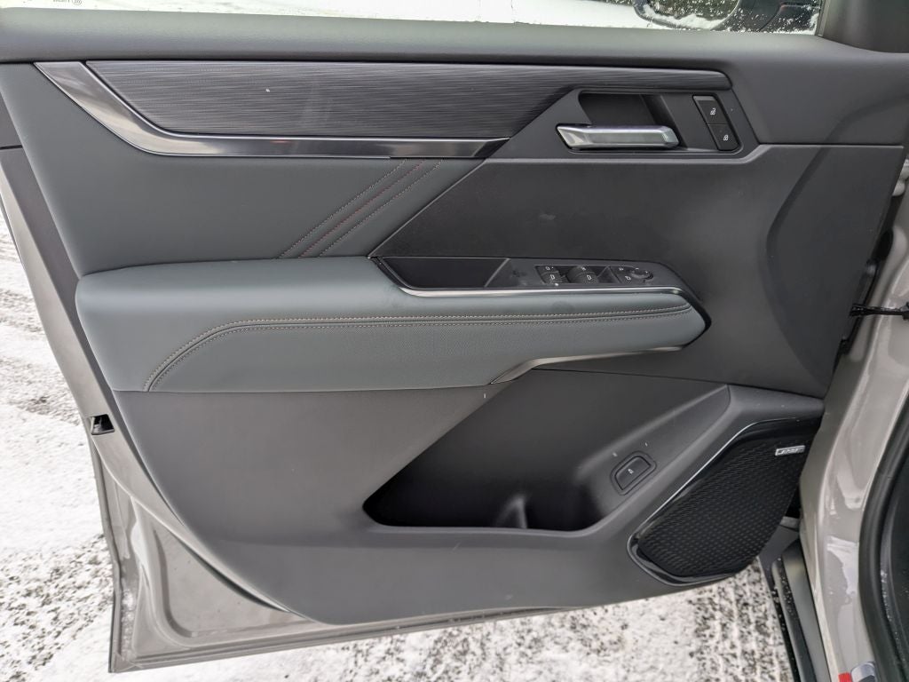 2026 GMC Acadia AWD AT4