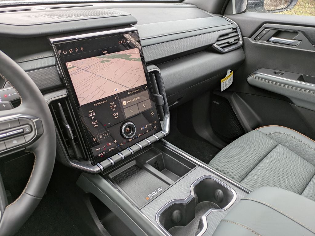 2026 GMC Acadia AWD AT4