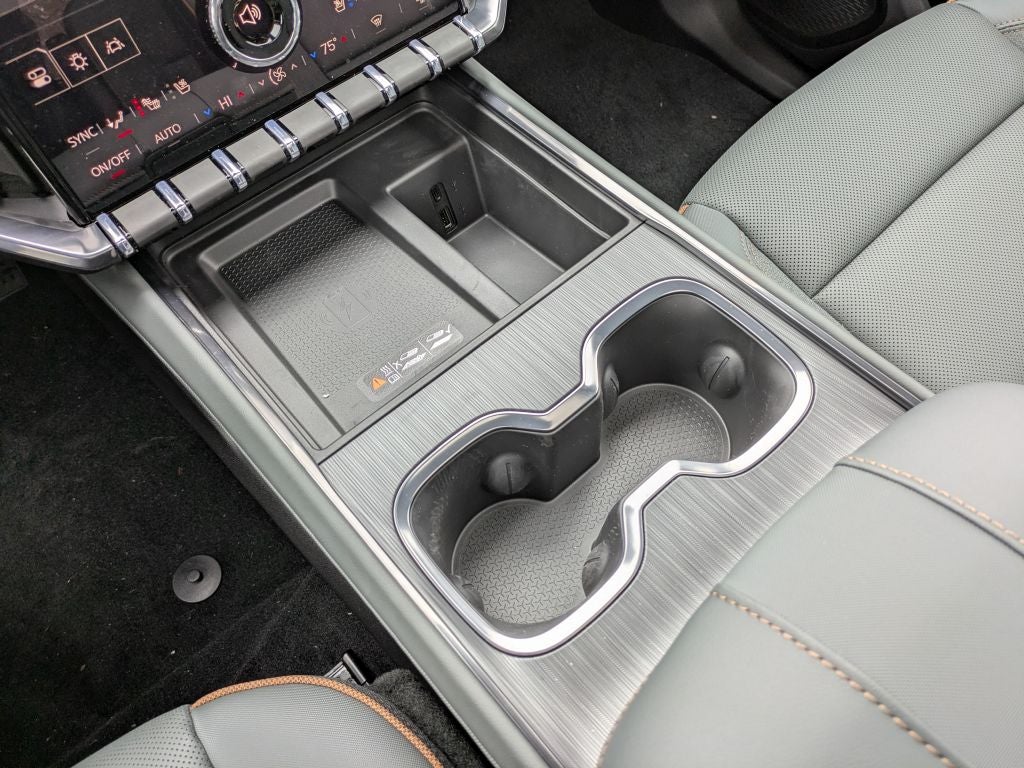 2026 GMC Acadia AWD AT4