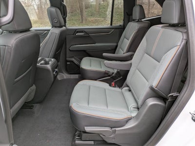 2026 GMC Acadia AWD AT4