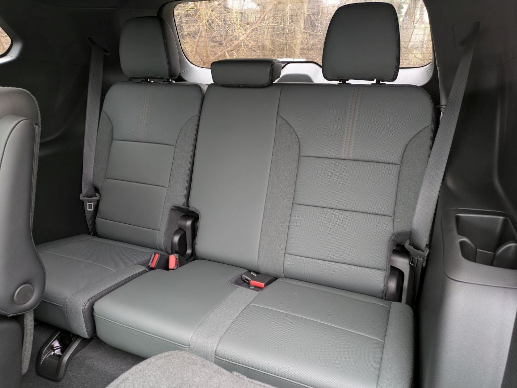 2026 GMC Acadia AWD AT4