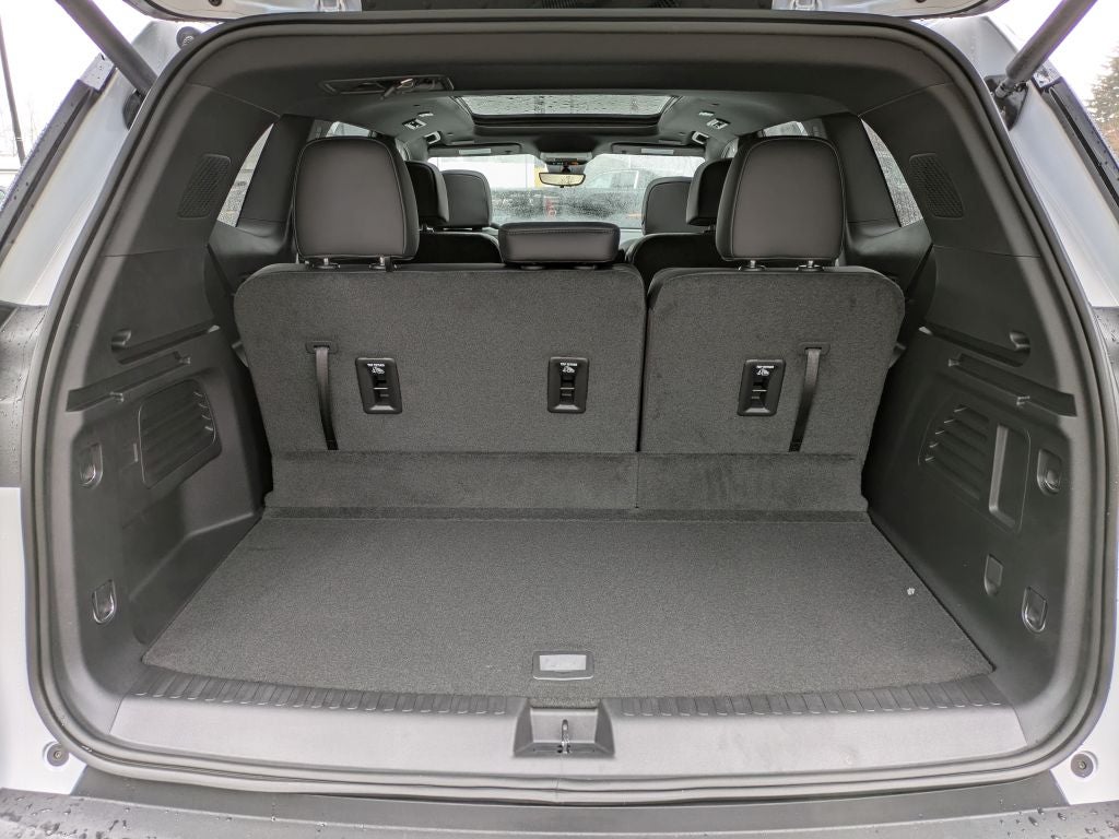 2026 GMC Acadia AWD AT4