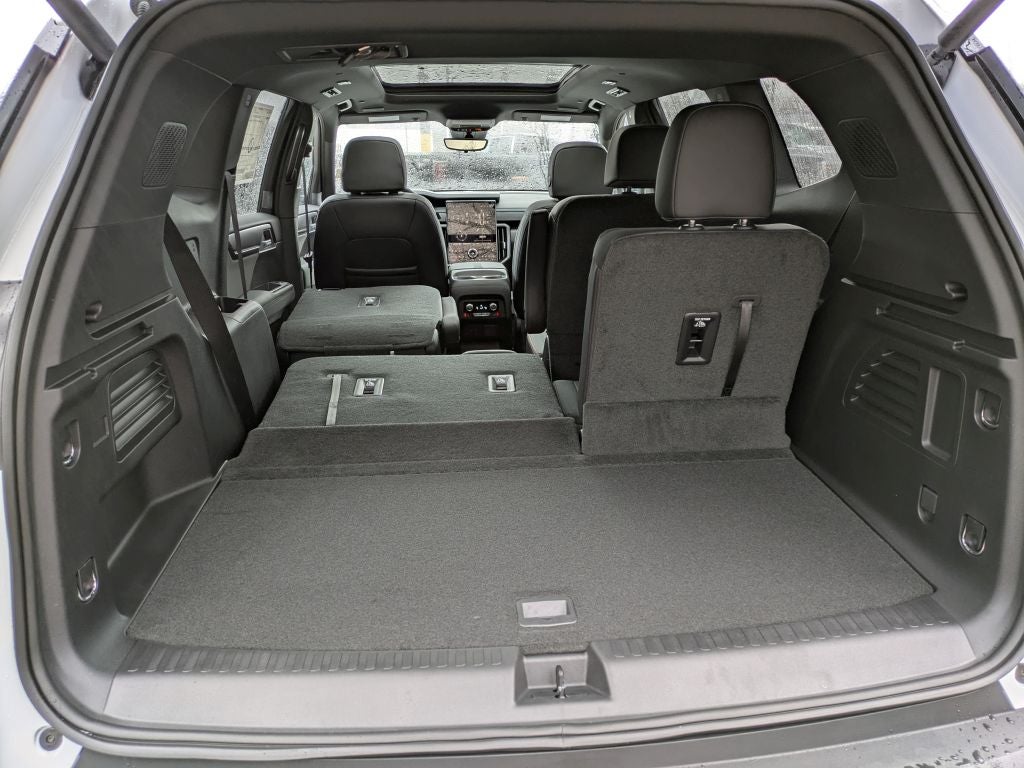 2026 GMC Acadia AWD AT4