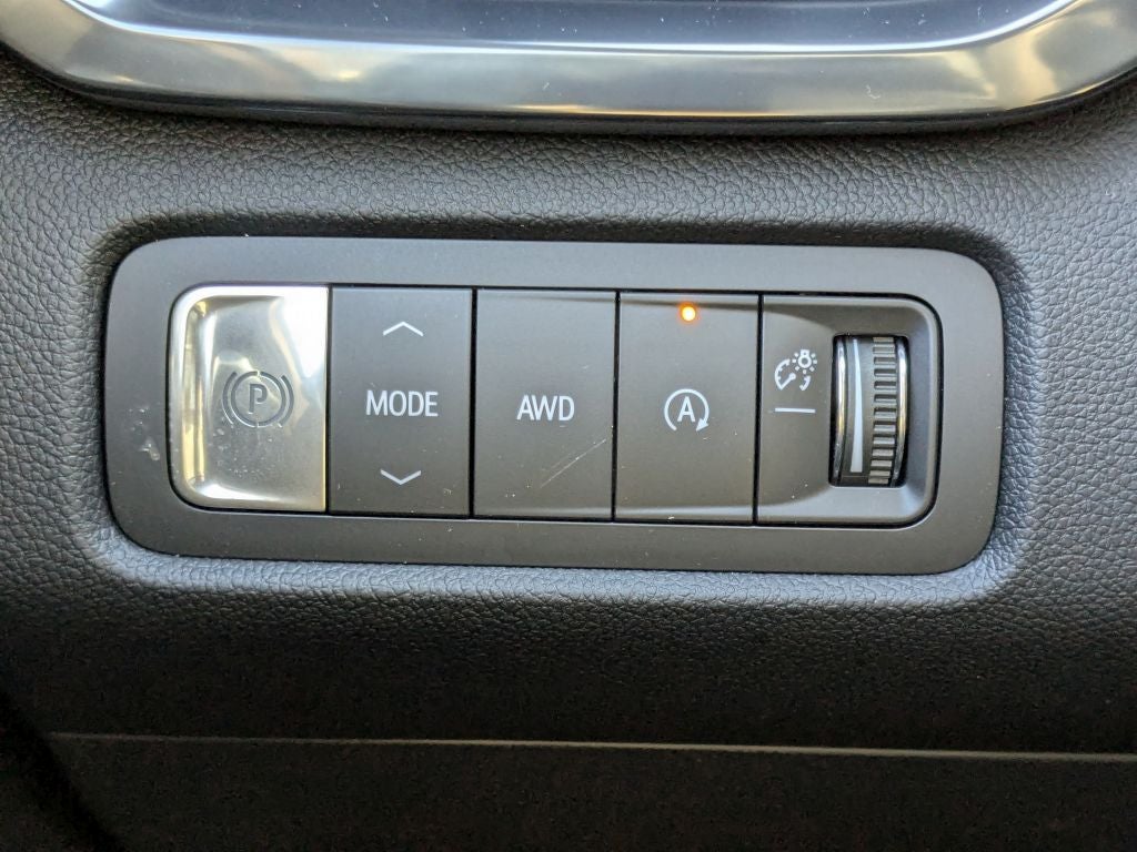 2026 GMC Acadia AWD AT4