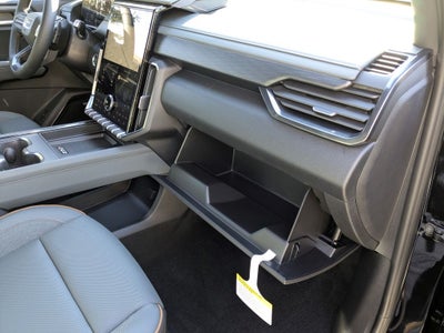 2026 GMC Acadia AWD AT4