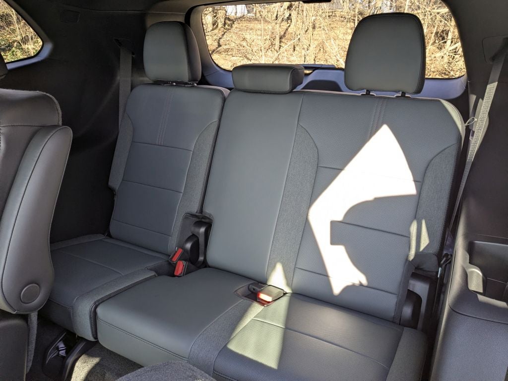 2026 GMC Acadia AWD AT4