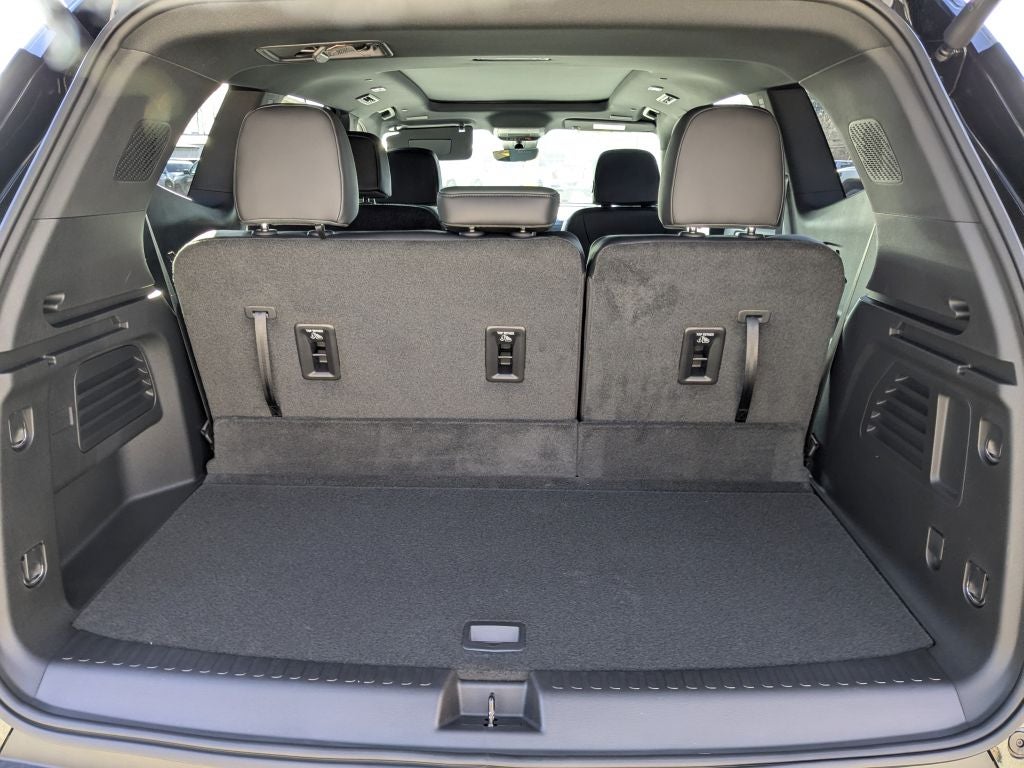 2026 GMC Acadia AWD AT4