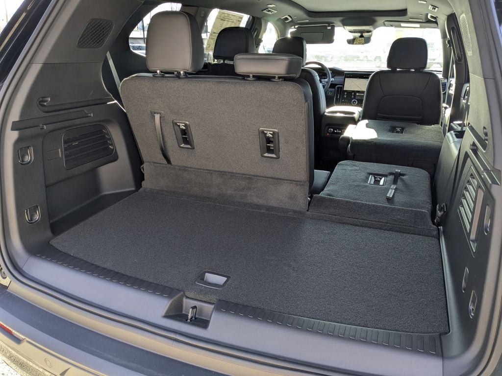 2026 GMC Acadia AWD AT4