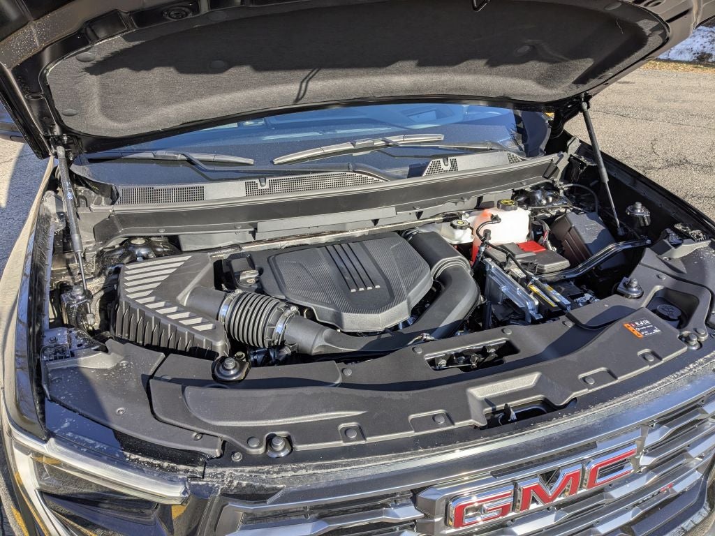 2026 GMC Acadia AWD AT4