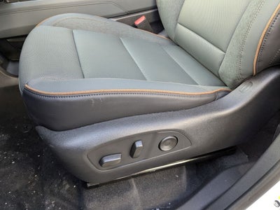 2026 GMC Acadia AWD AT4