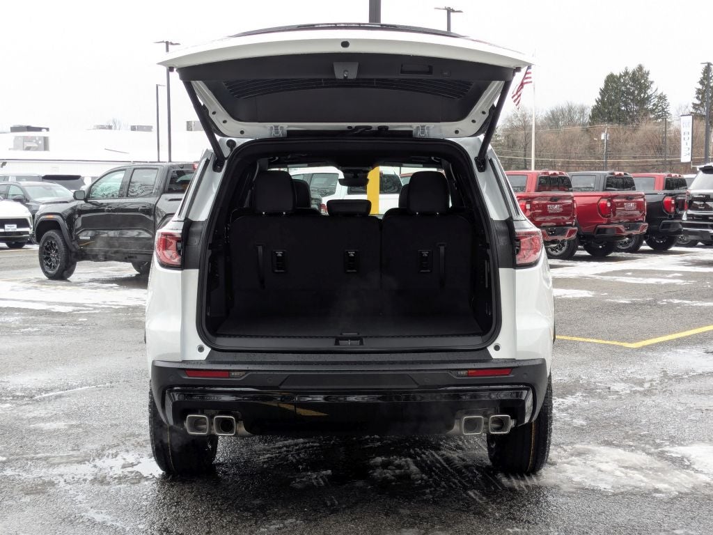 2026 GMC Acadia AWD AT4