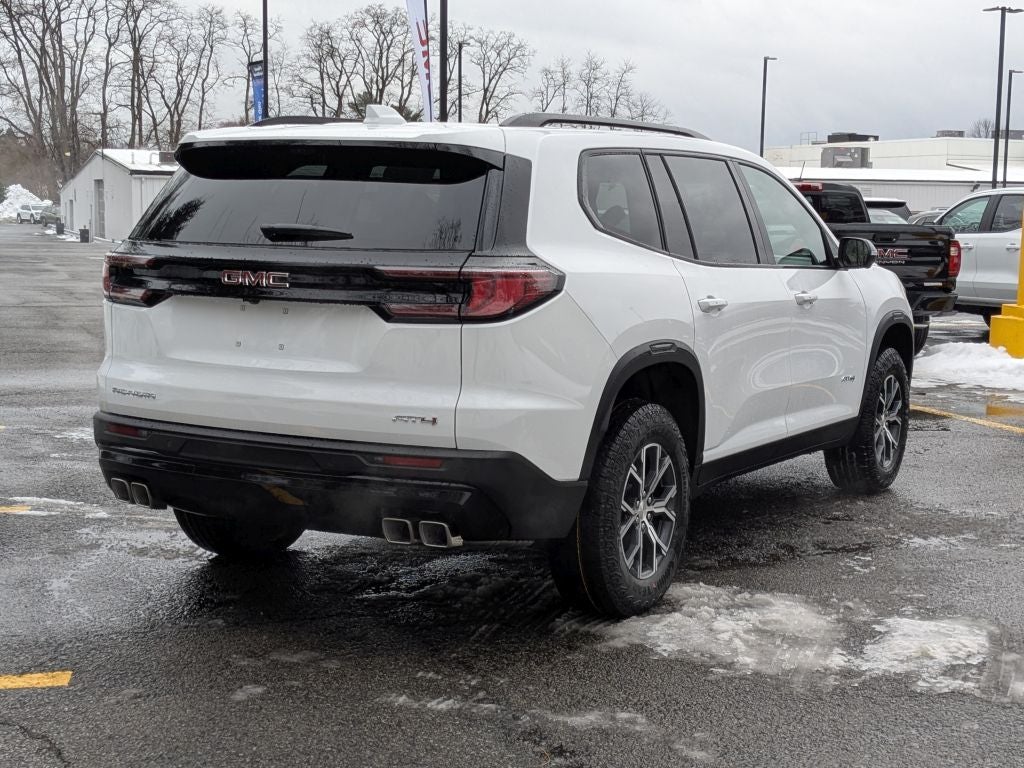 2026 GMC Acadia AWD AT4