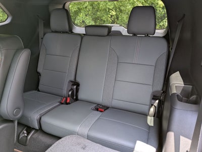 2026 GMC Acadia AWD AT4