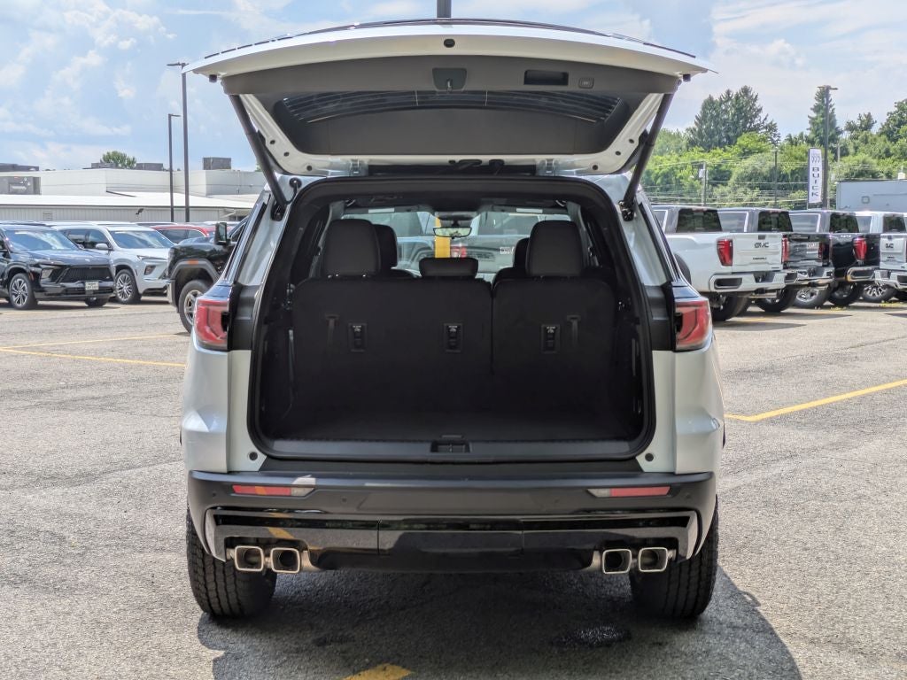 2026 GMC Acadia AWD AT4