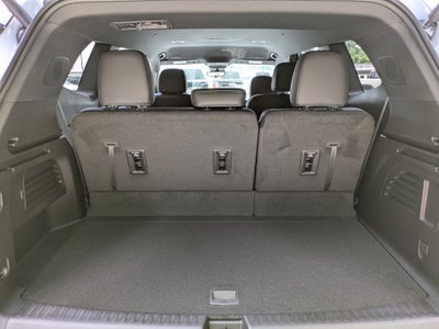 2026 GMC Acadia AWD AT4