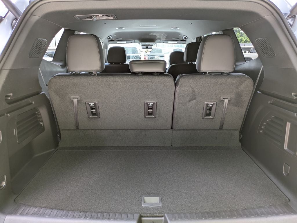 2026 GMC Acadia AWD AT4