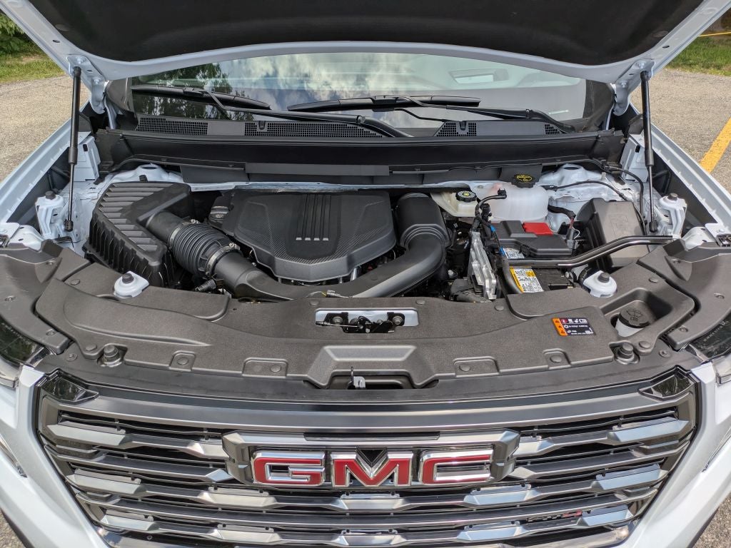 2026 GMC Acadia AWD AT4