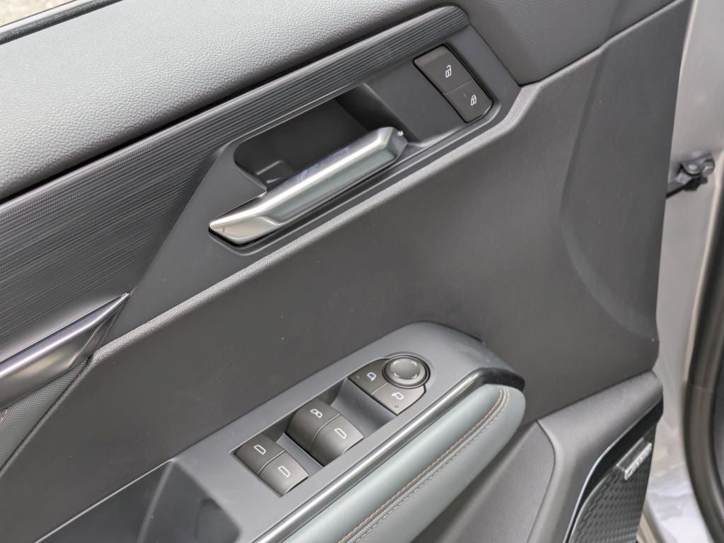 2026 GMC Acadia AWD AT4