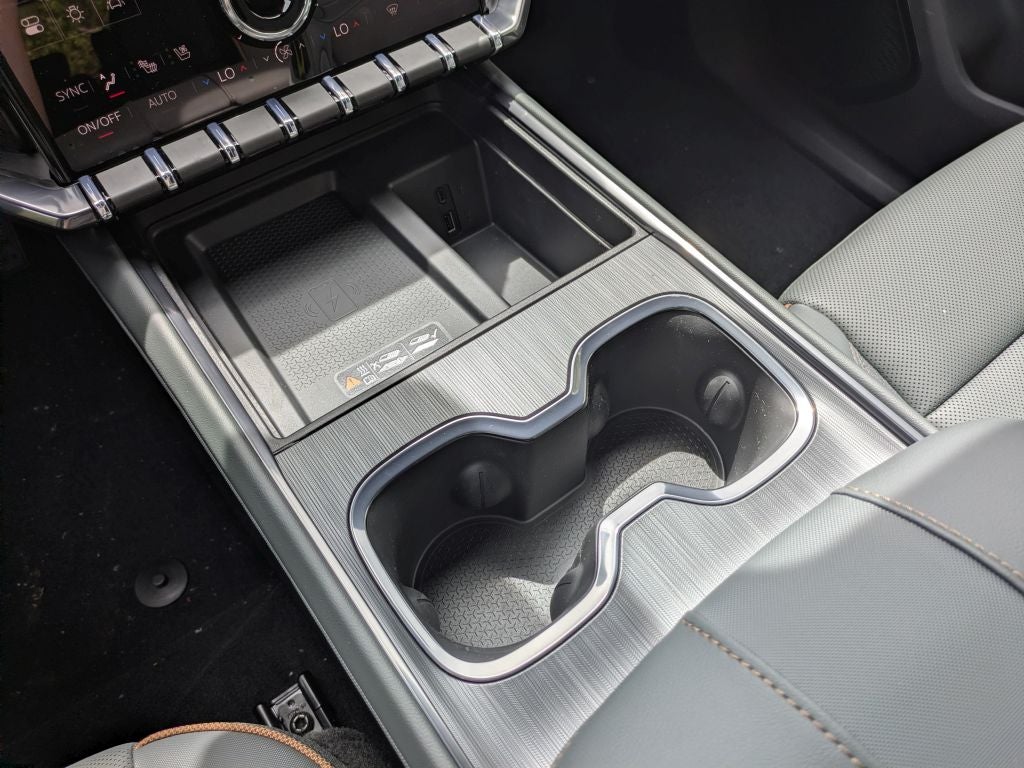 2026 GMC Acadia AWD AT4