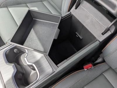 2026 GMC Acadia AWD AT4